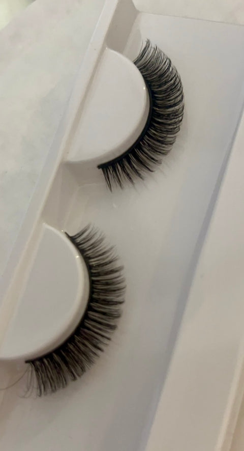 Natural 2D Lash