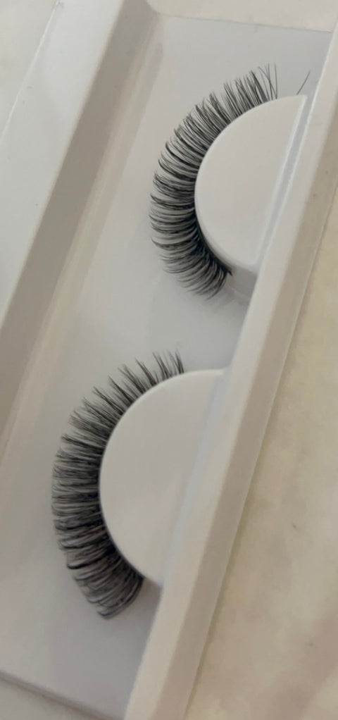 Natural 2D Lash