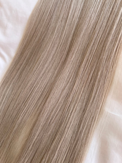 Weft Extensions, 55cm, 200g, Color: Silver / i lager